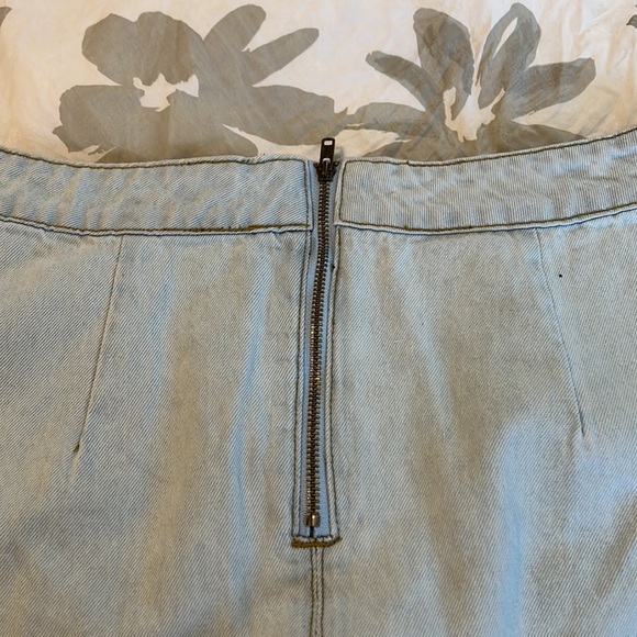 New‎ Princess Polly/Lioness Light Wash Denim Mini Skirt - Picture 7 of 8